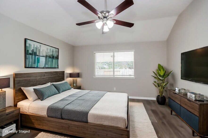 Building Photo - 2802 Fox Mountain Dr