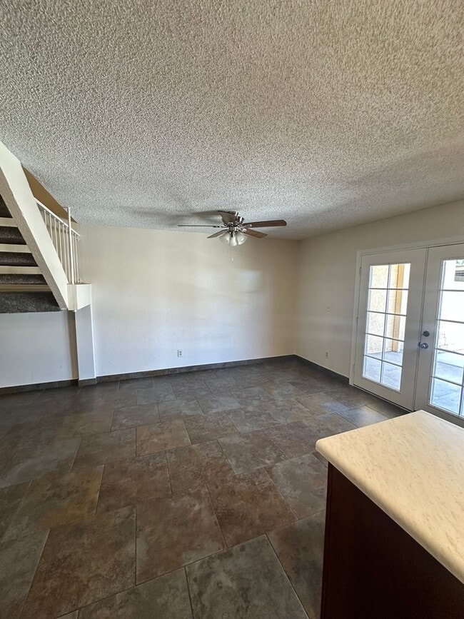 Building Photo - Stunning & Spacious 2 BR / 2.5 BA Townhome – Move-In Ready!