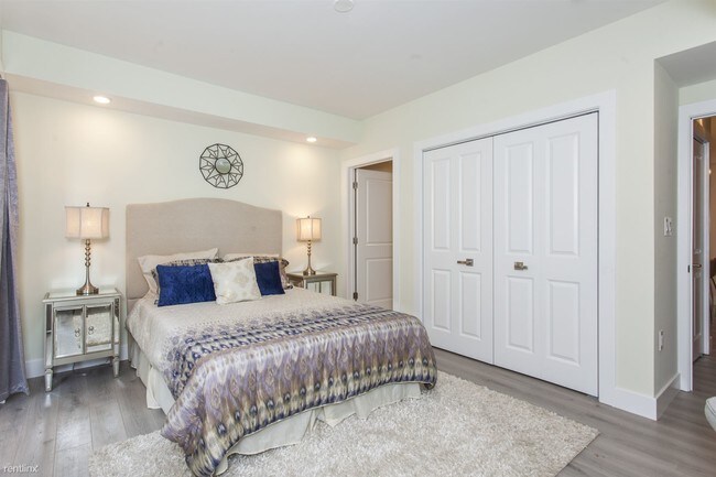Building Photo - 2 br, 2 bath  - 1533-39 PARRISH ST Unit 1C