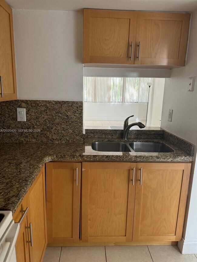 Building Photo - 8275 SW 152nd Ave