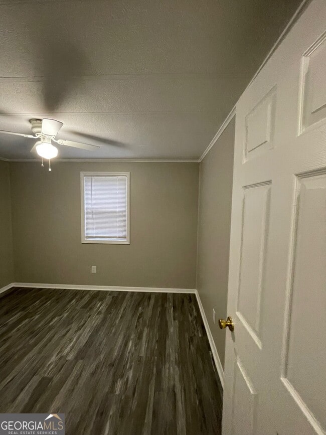 Building Photo - 60 Gees Ln