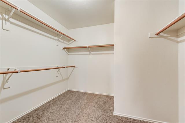 Building Photo - 1217 Spring Water Dr