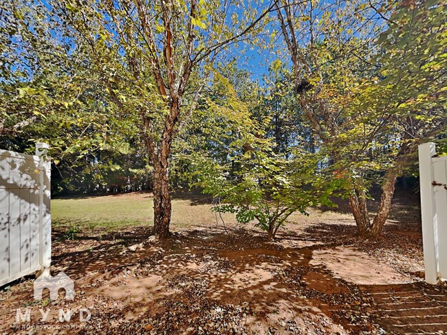 Building Photo - 5757 Strathmoor Manor Cir