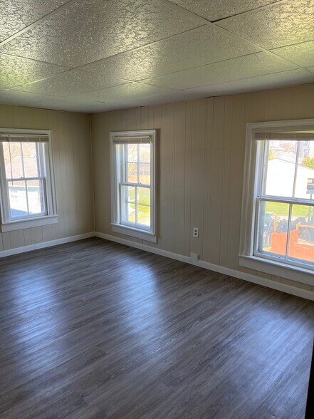 Bedroom - 204 New Boston St