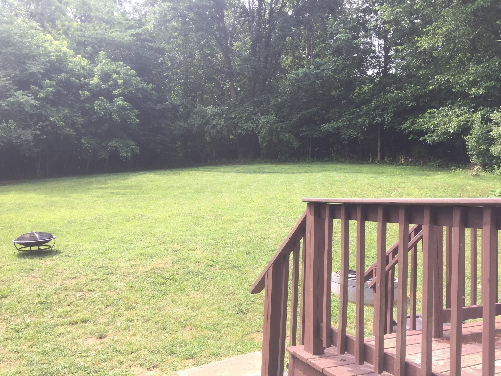 Building Photo - 320 Pine Shores Dr