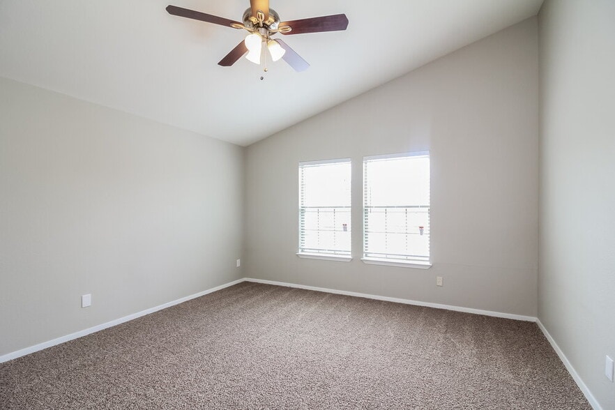 Building Photo - 926 Hannah Way