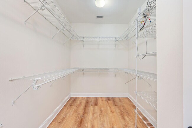 Building Photo - 106 Black Bear Circle