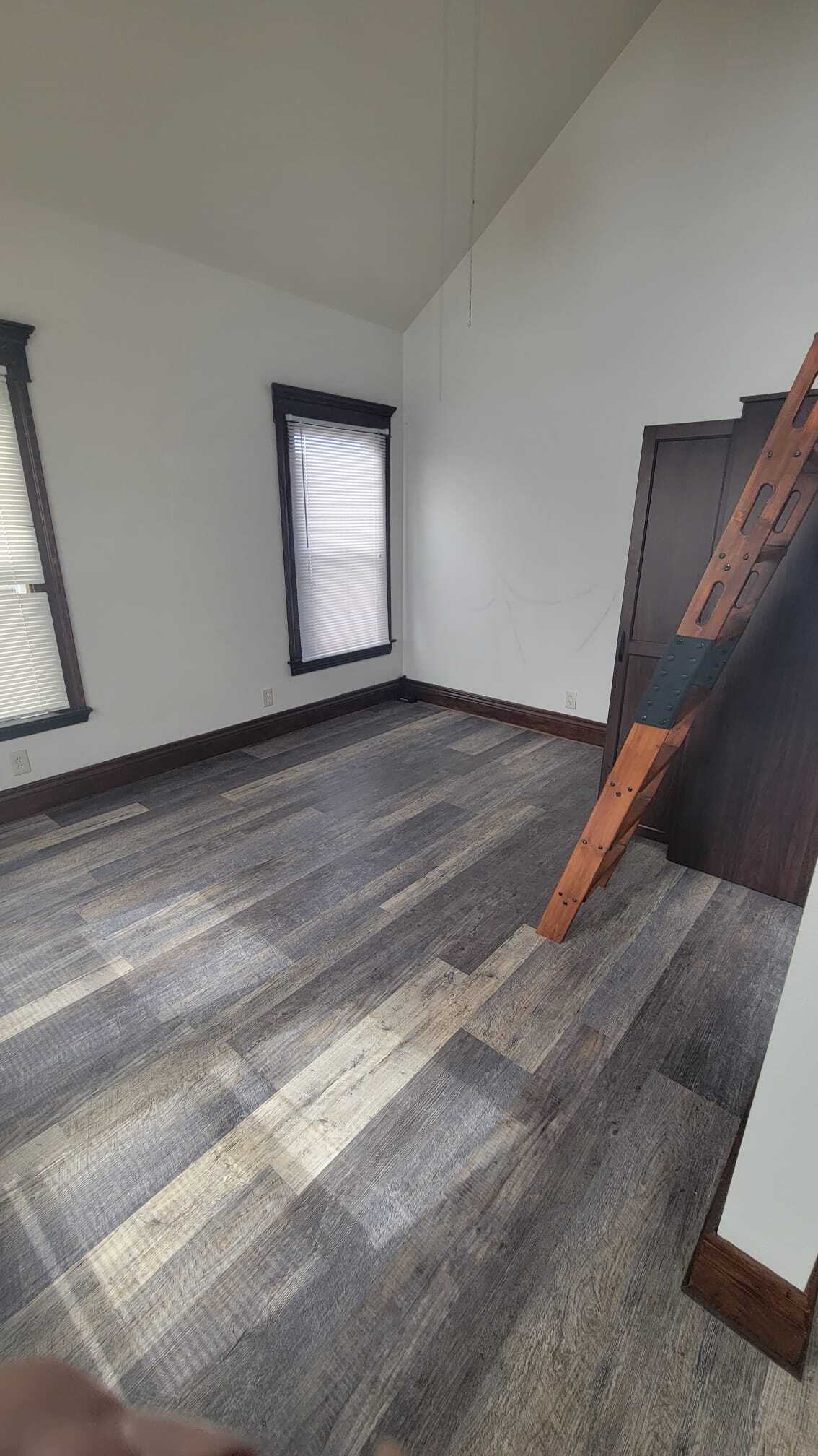 Building Photo - 507 Rose Ave