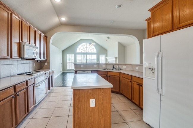 Building Photo - 2767 Waterway Dr