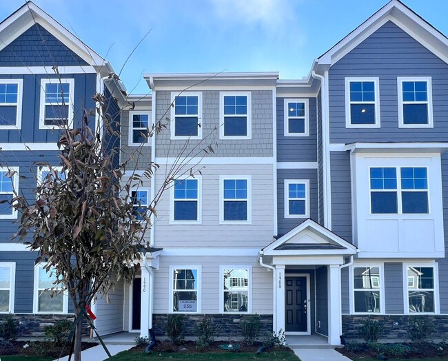 Building Photo - 1988 Rosedale Rdg Ave