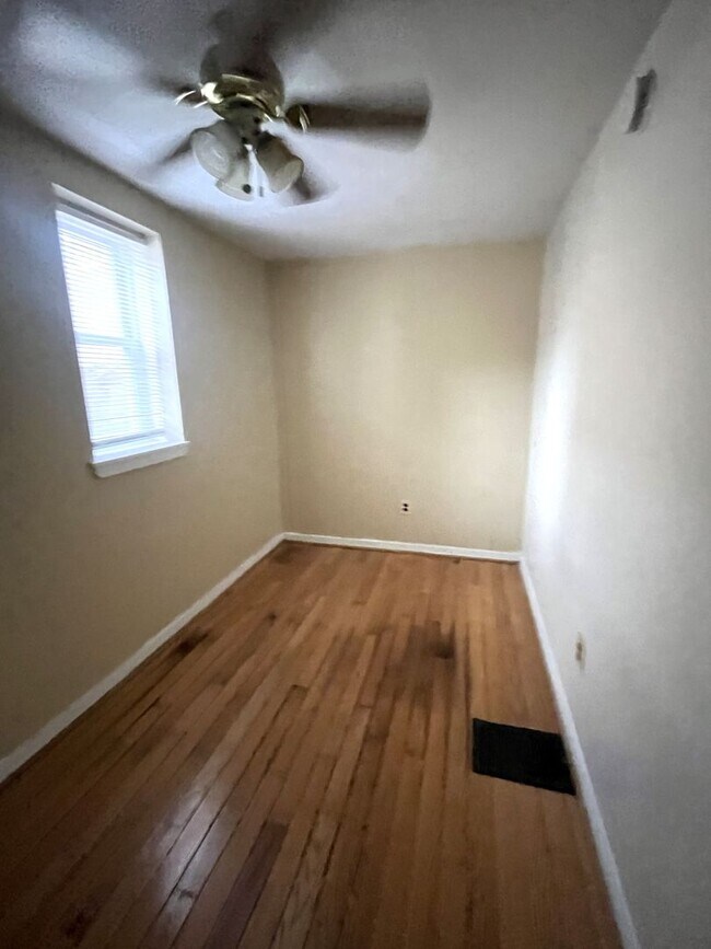 Building Photo - 4007 Powelton Ave