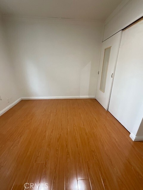 Building Photo - 1223 S Santa Anita Ave