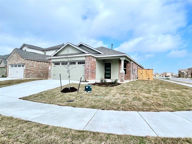 Building Photo - 305 Milliner Lp