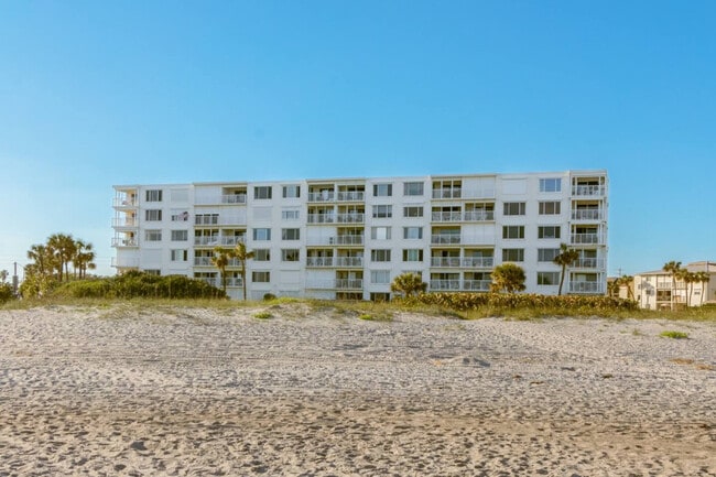 Building Photo - 555 Fillmore Ave