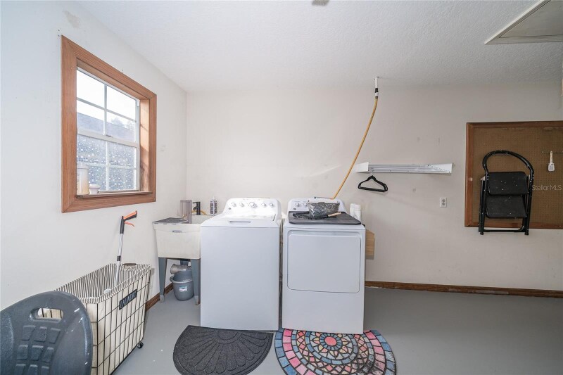 Building Photo - 37340 Derbyshire Dr