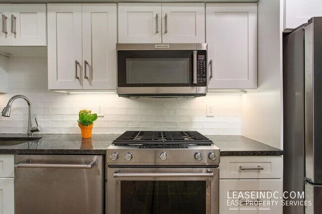 Building Photo - 1507 Vermont Ave NW