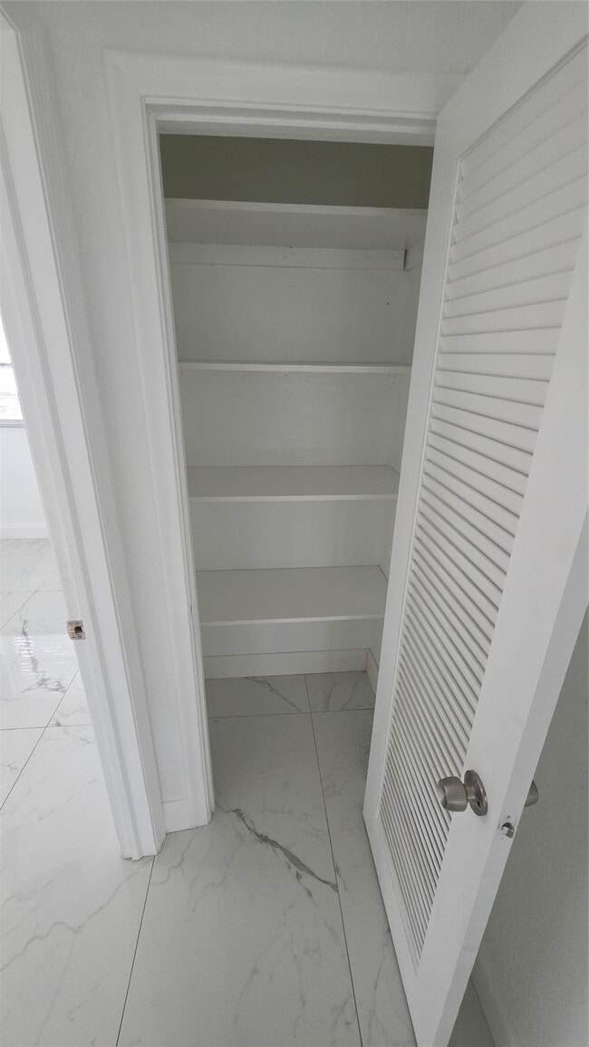 Building Photo - 5332 NW 18th St