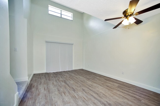 Building Photo - 1476 Croftwood Dr