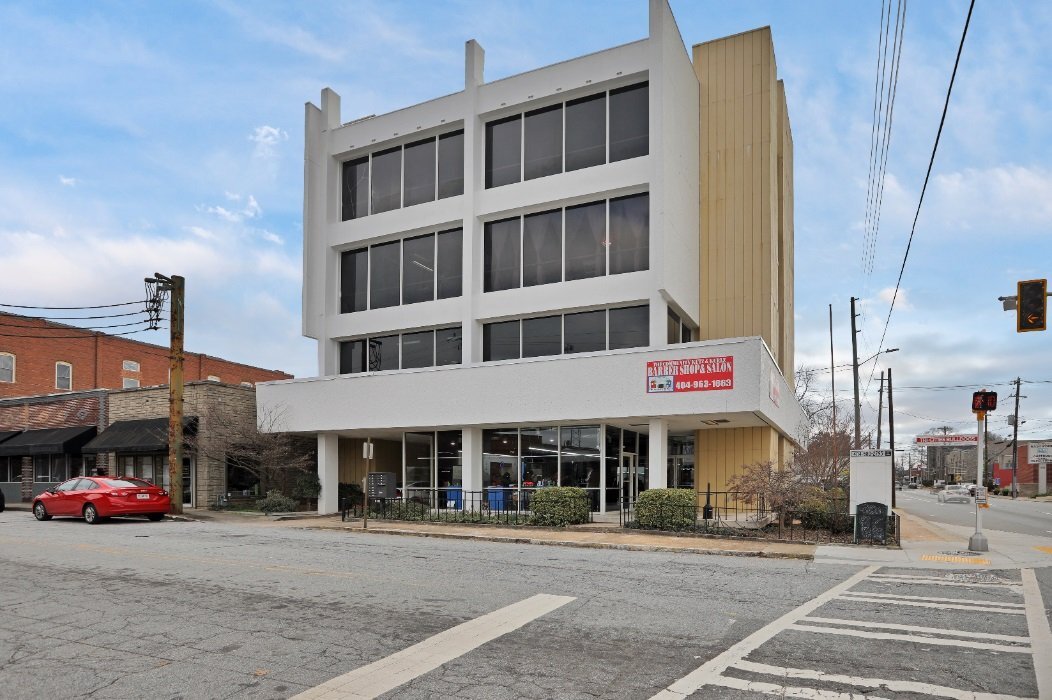 Building Photo - 1612 W Cleveland Ave