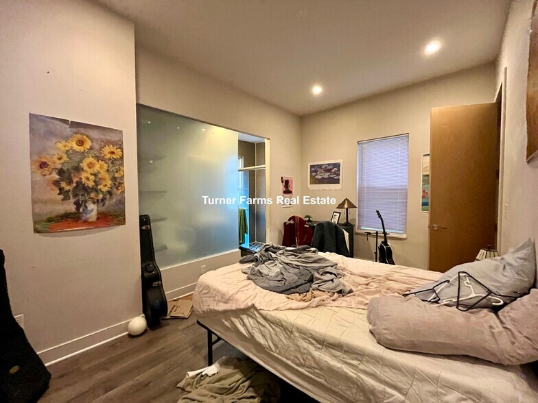 Building Photo - 24 Washburn St