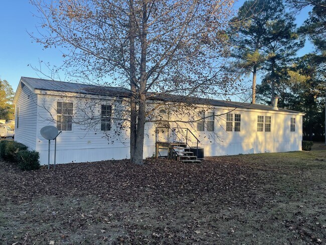 Building Photo - 210 Saddlehorn Ln