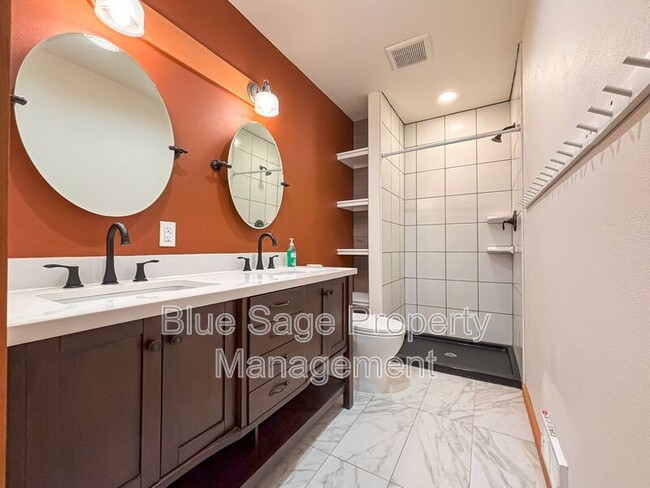 Building Photo - 241896 US-101