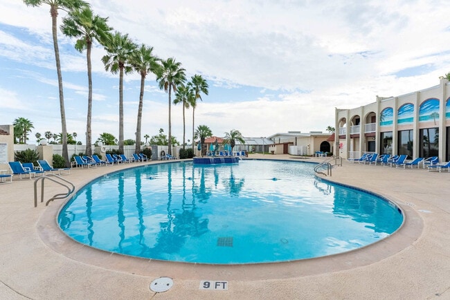 Building Photo - 793 E Oyster Dr