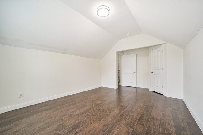 Building Photo - 10618 Bassoon Dr