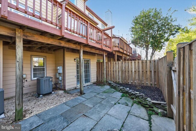 Building Photo - 5974 Wescott Hills Way