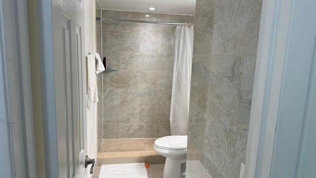 Building Photo - 1284 S Military Trail