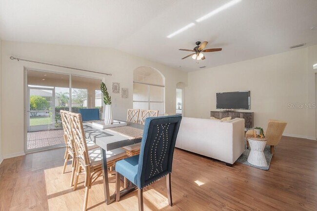 Building Photo - 1639 Arbor Knoll Loop