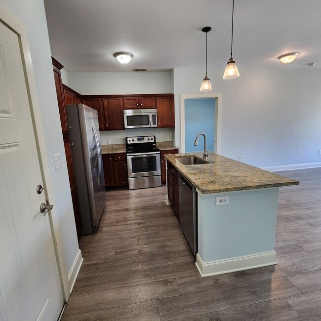 Building Photo - 2 Bedroom North Raleigh for rent