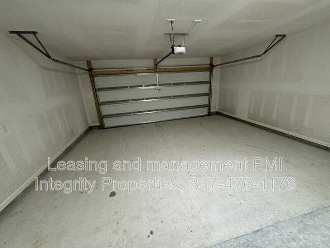 Building Photo - 119 Hl Vw Dr