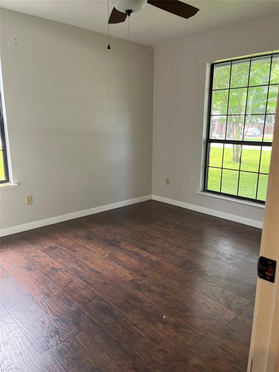 Building Photo - 1307 T H Johnson Dr