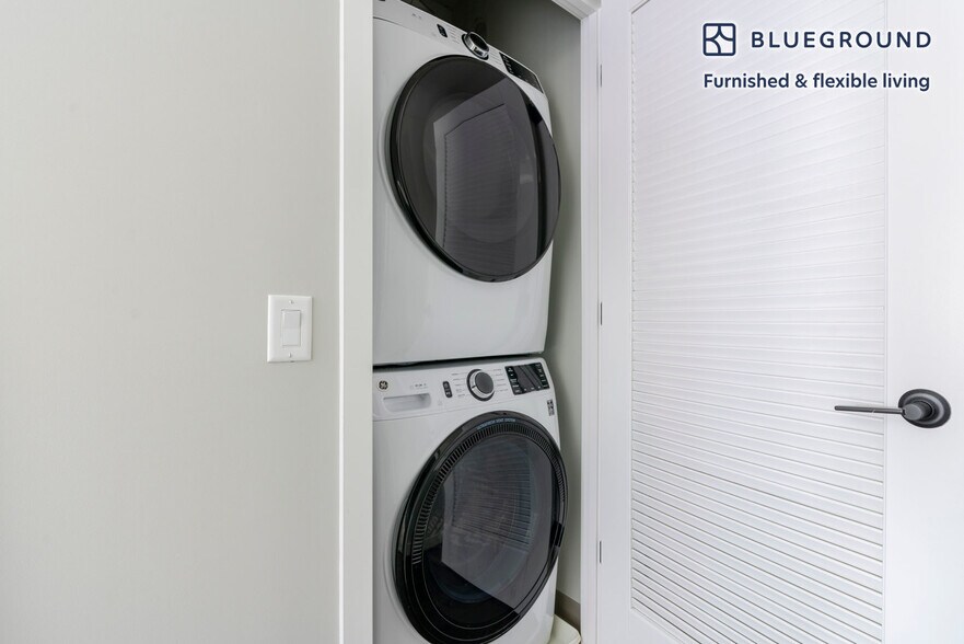 Building Photo - 1122 N Hudson St