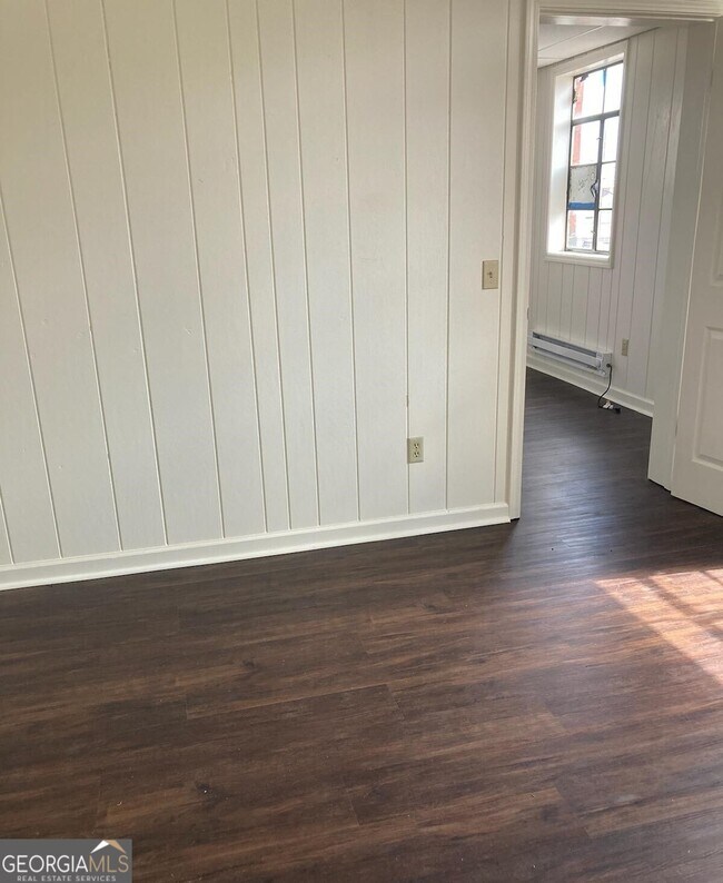 Building Photo - 1529 S Main St