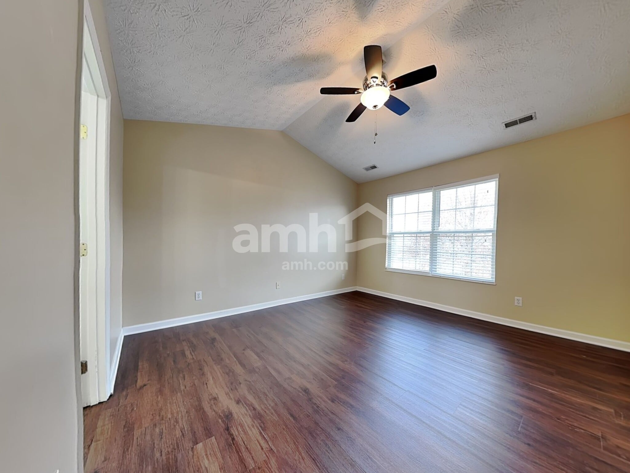 Building Photo - 6131 Pine Meadows Dr