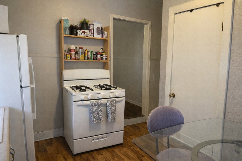 Building Photo - 743 7th St NW