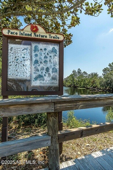Building Photo - 1995 Bluebonnet Way