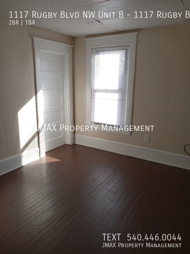 Building Photo - 1117 Rugby Blvd NW