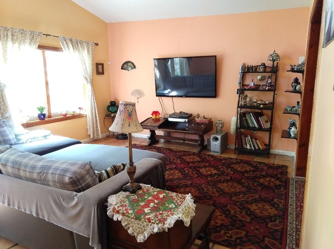 Building Photo - Fort Lauderdale One Bedroom