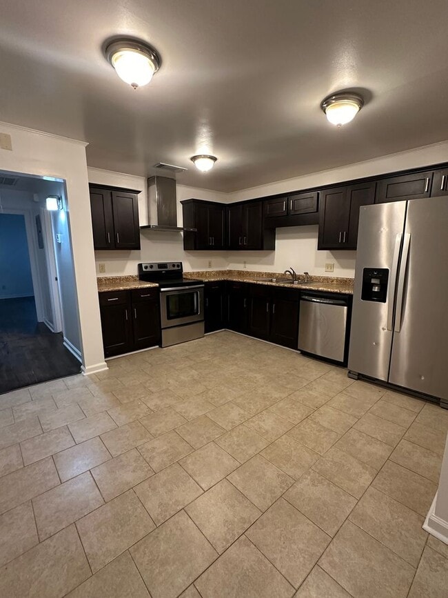 Building Photo - Cherokee Hills