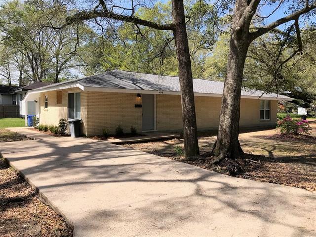 Building Photo - 404 S Walnut St