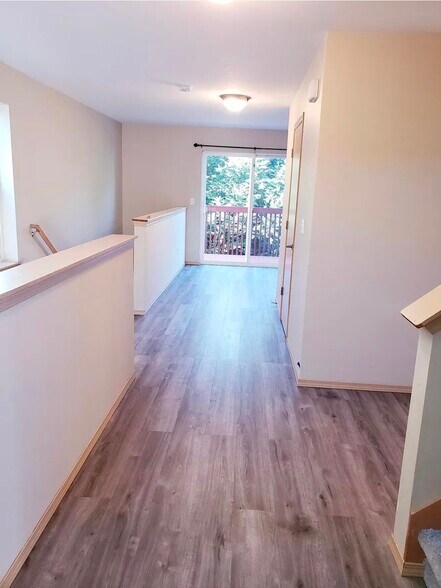 Main hallway - 1509 147th Pl SW