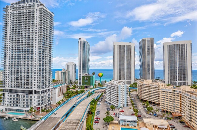 Building Photo - 2600 E Hallandale Beach Blvd