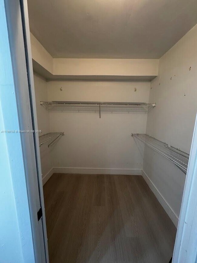 Building Photo - 9514 N Belfort Cir