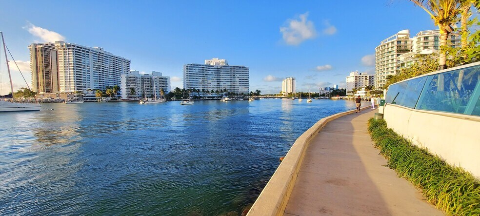 Walking Distance Biscayne Bay Path - 1658 Bay Rd