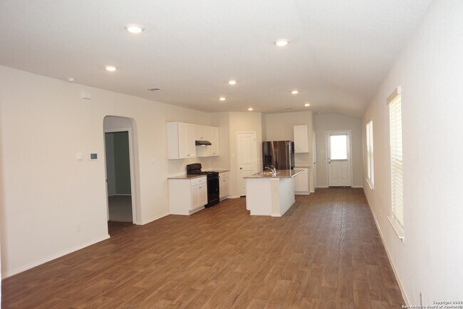 Building Photo - 3327 Stoney Knoll