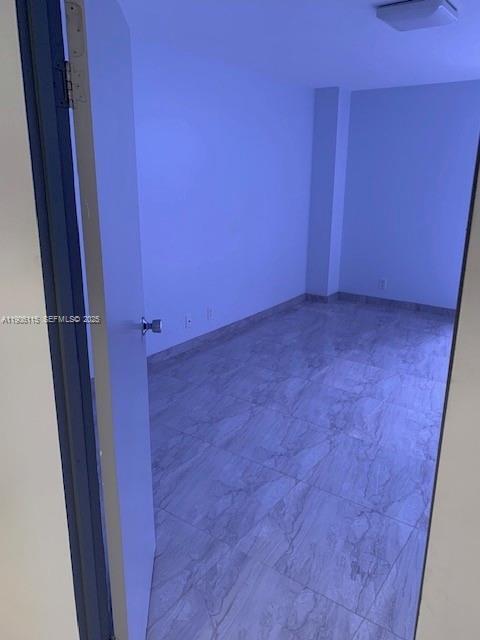 Building Photo - 20301 W Country Club Dr