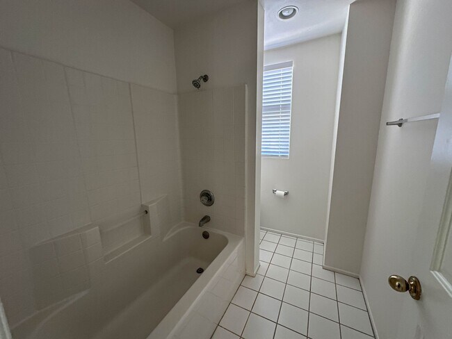 Building Photo - Charming 4-Bedroom Home with a Private Pat...